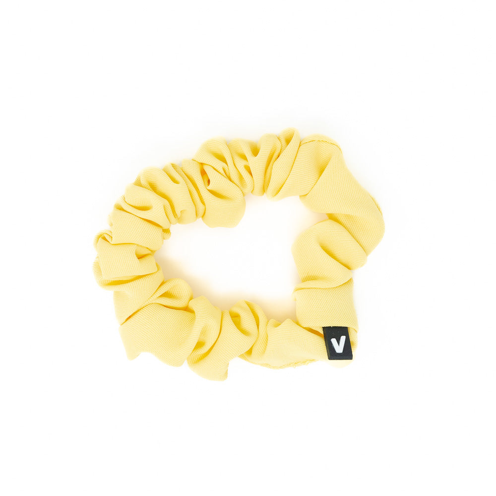 Bunte Scrunchie-Haargummis