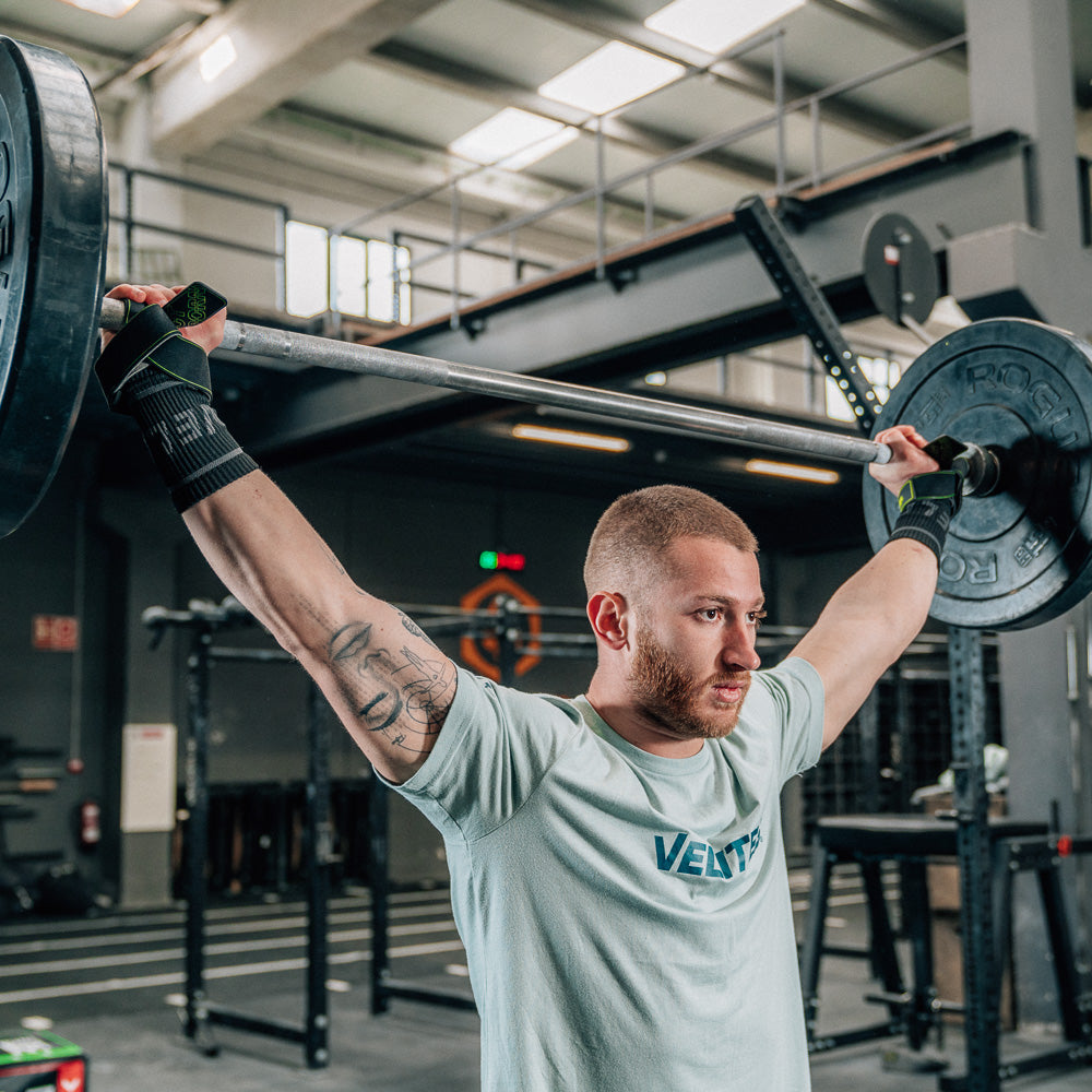 Weightlifting straps